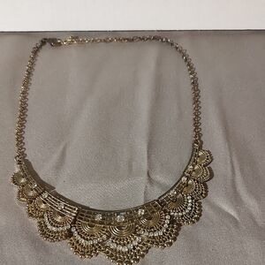 Elegant Gold Statement Necklace